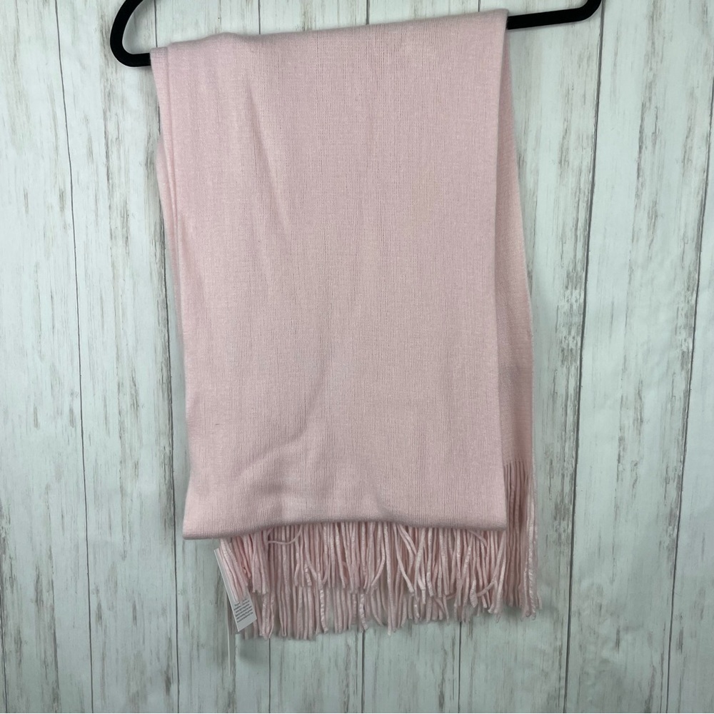Calvin Klein NWT baby pink fringe scarf - Picture 5 of 5